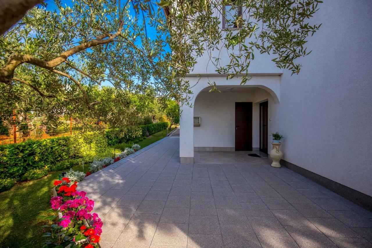 Garden Paradise App Sveti Vid-Miholjice Exterior photo