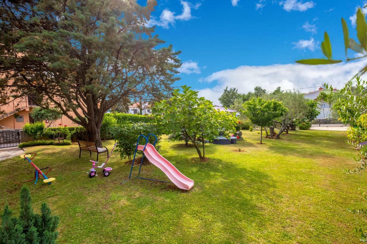 Garden Paradise App Sveti Vid-Miholjice Exterior photo